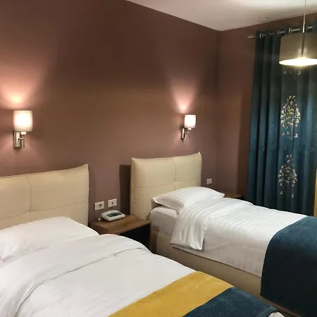 Eder 3* Tirana